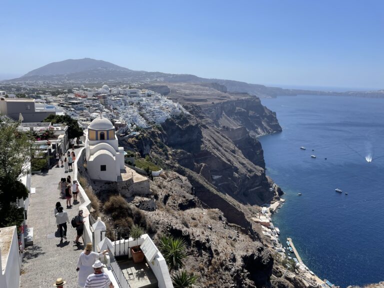 Santorini, Greece: How to Spend a Perfect 2 Days